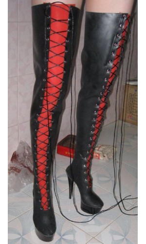 Cuissardes à lacets en Latex 